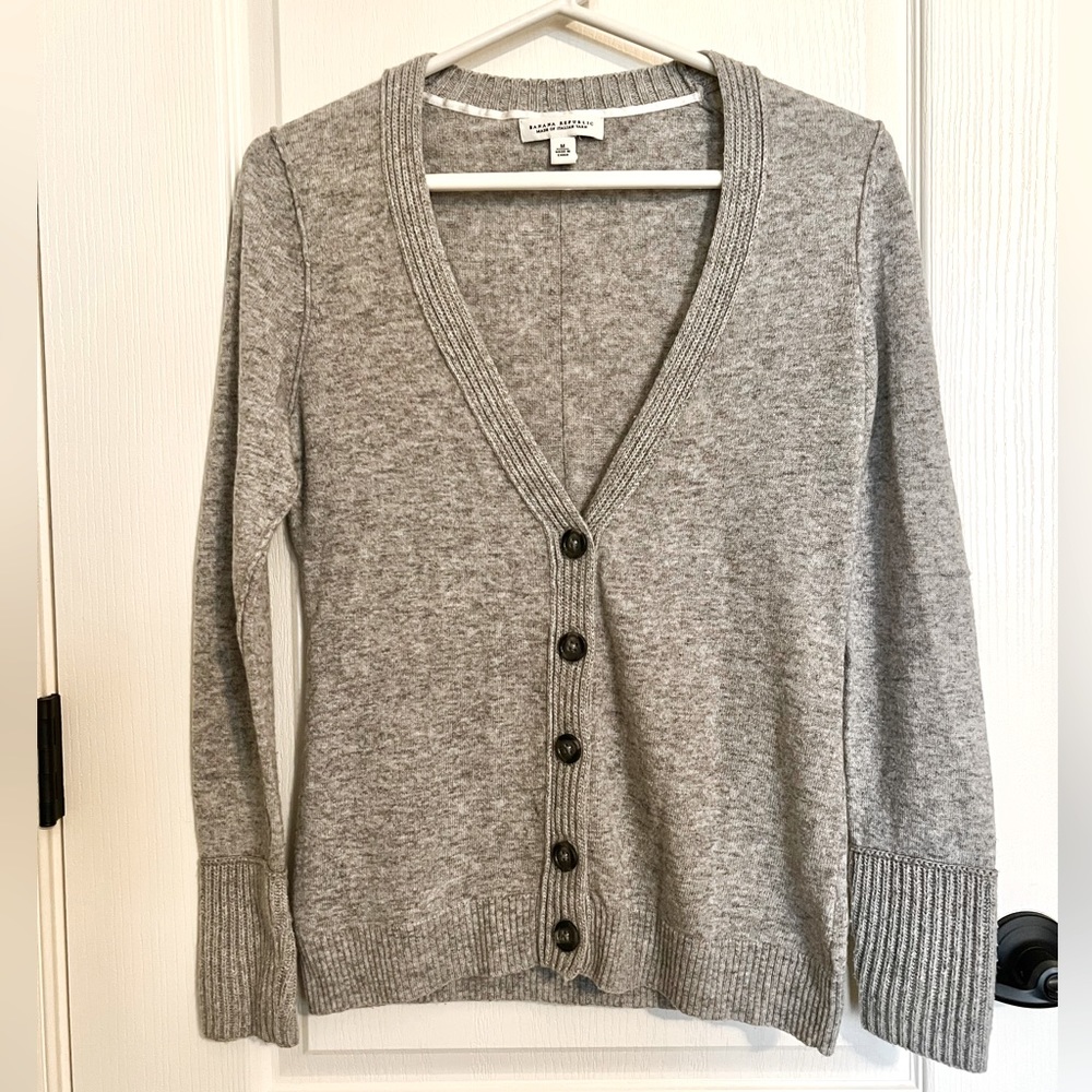 Banana Republic gray button up sweater cardigan